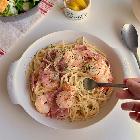 섬세한 디자인과 뛰어난 실용성, 나인웨어 프렌즈 파스타볼로 식탁을 더욱 풍요롭게.