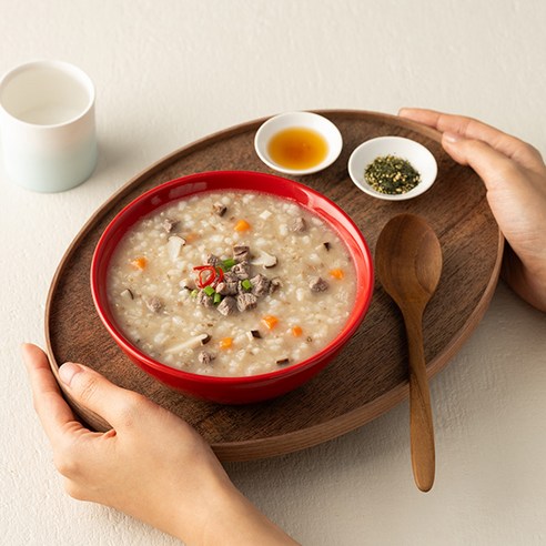 깊어가는 풍미, 정성 가득한 한 끼: 양반 쇠고기죽으로 시작하는 따뜻한 하루