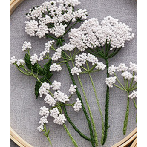 프랑스 자수로 텅 빈 벽에 나만의 작은 정원을!