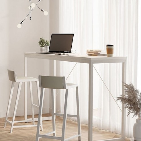 나만의 감성 공간을 완성하는 마법, 가구느낌 볼홈바 테이블 1800