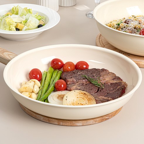 혁신적인 세라믹 코팅으로 집에서 레스토랑 수준의 요리