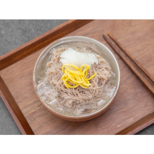 풀무원의 신선한 재료로 만든 시원하고 맛있는 동치미 냉면
