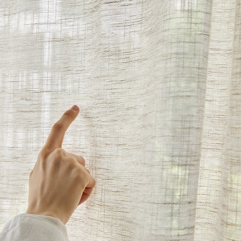 햇살은 부드럽게, 분위기는 아늑하게, 바자르 린넨 가리개 커튼으로 완성하는 나만의 공간.