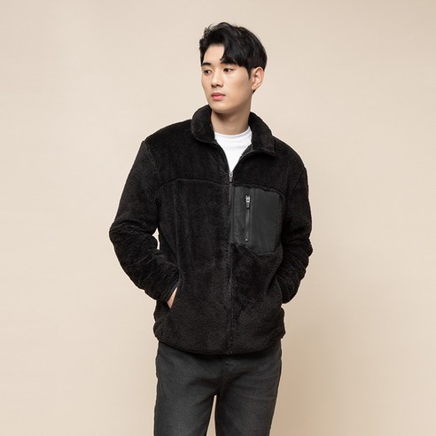 겨울철 완벽한 보온성과 스타일을 동시에 만족시키는 캐럿 유니섹스 덤블 플리스 자켓