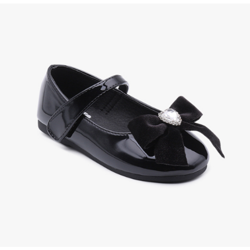 사랑스러움과 편안함을 모두 담은 키펀트 여아용 볼드 러브 리본 구두