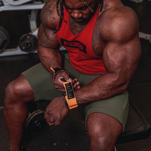 퍼포먼스를 위한 날개, 손목을 위한 갑옷