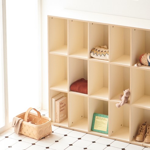 아이의 공간을 풍요롭게 하는 소르니아 아동책장