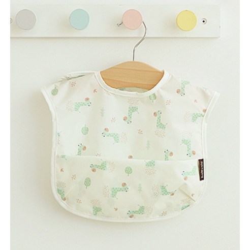 아기의 깨끗하고 편안한 식사를 위한 베이비클로 아기 이유식 방수 턱받이