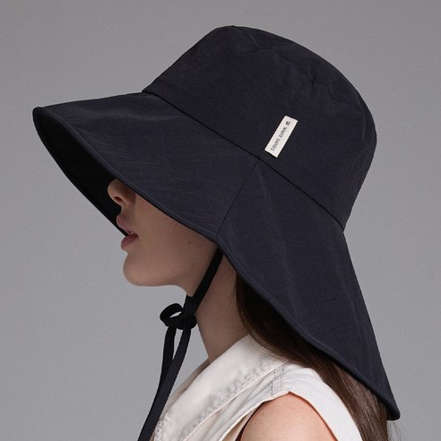 화이트샌즈 아쿠아가드 언밸런스 레인햇 미카엘: 스타일과 기능성을 겸비한 완벽한 아웃도어 동반자 여성창모자