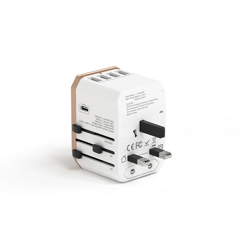 여행의 새로운 동반자, 크리스탈클라우드 멀티 플러그 어댑터