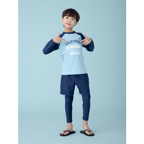 해변에서 안전하고 스타일리시하게 즐기기 위한 롤리트리 래쉬가드 상하의 썬캡 세트