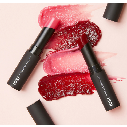 매력적인 립 트리트먼트로 매혹적인 매력 발산