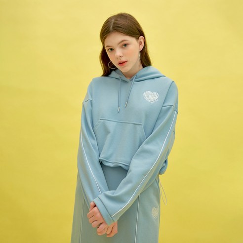 하트클럽 Piping Crop Hoodie