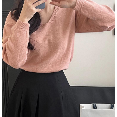 女  時尚  服裝  上衣  V 領  針織  毛衣  成年女性  成年女性  女裝