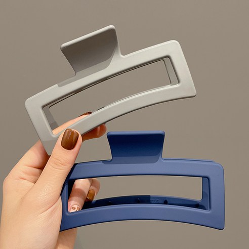 당신의 스타일을 완성하는 마법, 두발로 빅사이즈 무광 스퀘어 헤어 집게핀