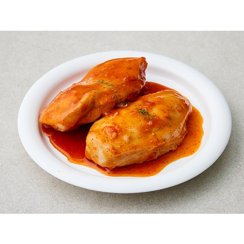 냉동고의 건강하고 맛있는 추가물: 곰곰 통살 닭가슴살 매콤양념치킨맛