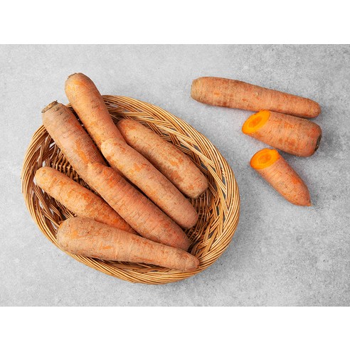 흙 묻은 당근, 갓 수확한 신선함을 그대로!