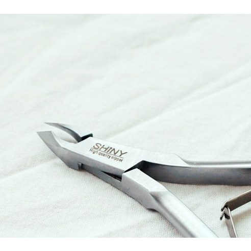 샤이니 모던 숏 니퍼로 집에서 전문가처럼 손쉽게 손톱 관리하세요!