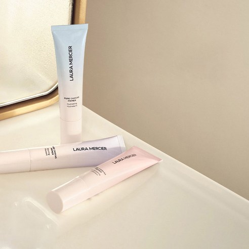 로라메르시에 블러링 프라이머로 깐달걀 피부 완성!