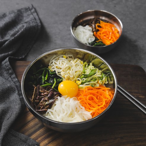 현대적이고 다재다능하며 실속적인 시샘의 깊은 이중 냉면기와 비빔밥 그릇