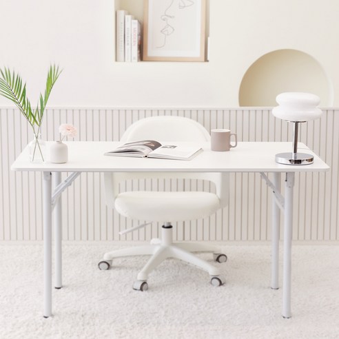 공간을 디자인하는 실용적인 선택, 코멧 철제 접이식 스틸 테이블 1200