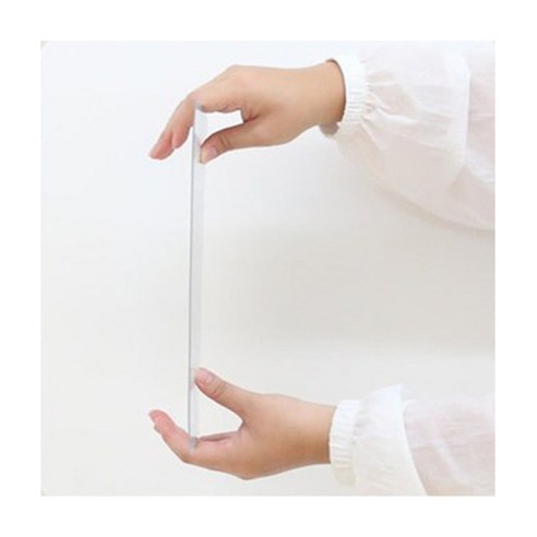 집안을 빛내고 공간감을 확장하는 구우스 프리미엄 아크릴 거울