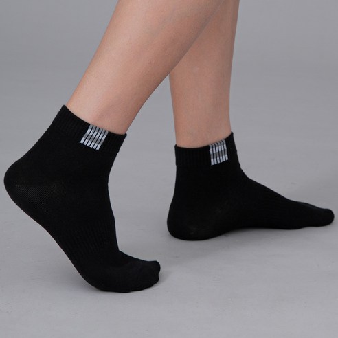 편안함과 스타일이 완벽하게 조화된 베이스알파 남성용 에센셜 양말