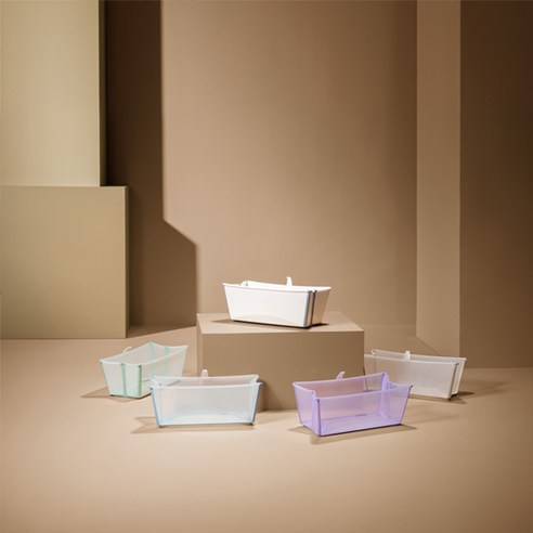 스토케 플렉시바스: 아기와 함께하는 행복한 목욕 시간