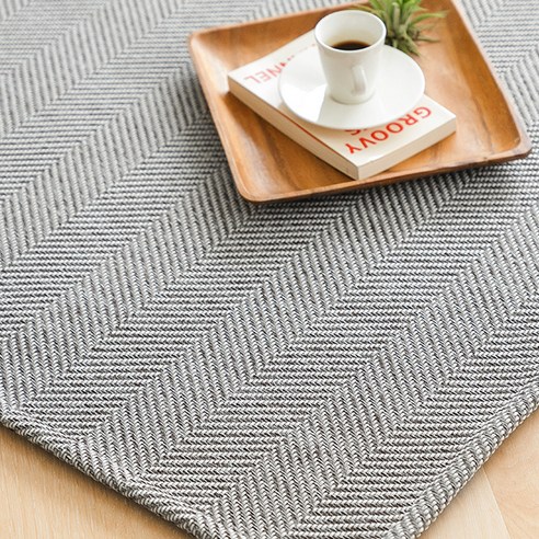 "청소기 돌릴 때마다 한숨 쉬던 지난 날, 이젠 안녕!" 먼지 걱정 없이 깔끔한 거실 만드는 비법 거실카펫