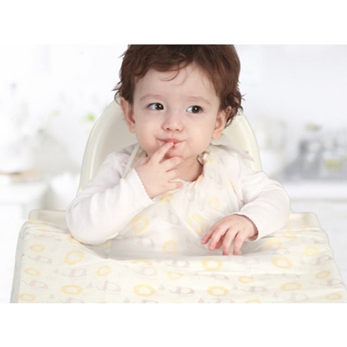 이유식, 이제 턱받이 걱정 없이 편하게!