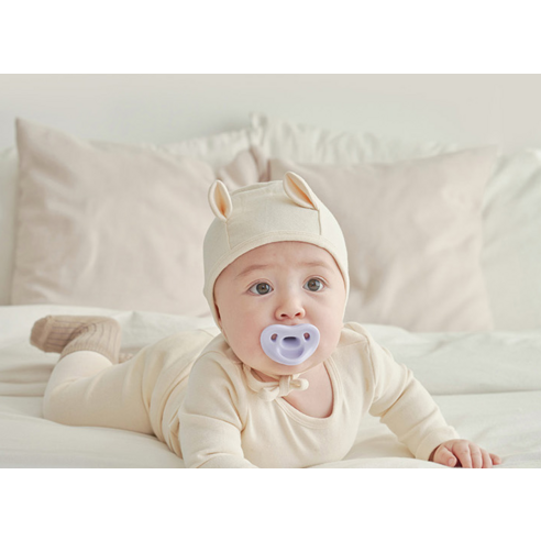 사랑스러운 디자인과 안전한 소재로 아기의 평안한 미소를 지켜주는 모윰 올 실리콘 마카롱 노리개 젖꼭지