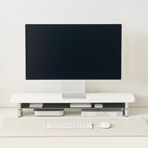 일리안 모니터 받침대 M: 눈높이를 맞추고 공간을 넓혀 업무 효율을 높이다.