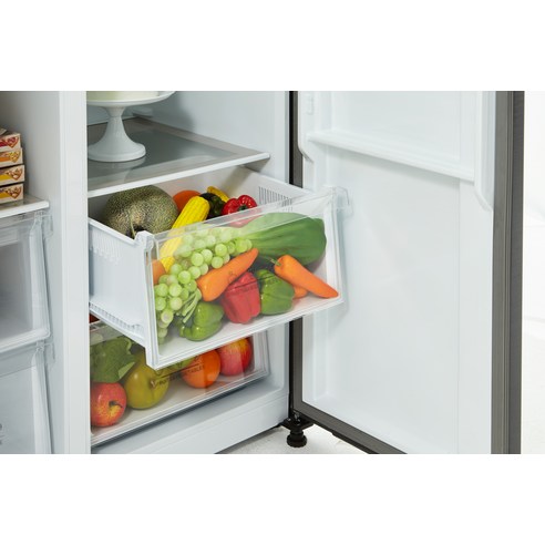넉넉한 저장 공간과 훌륭한 성능을 가진 캐리어 클라윈드 피트인 양문형 냉장고
