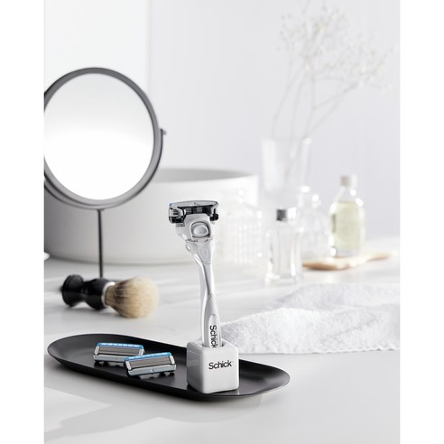 촉촉함으로 완성하는 매끈한 피부, 쉬크 하이드로5 스킨 프로텍트