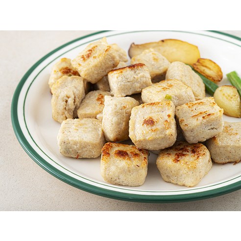 맛있고 간편하게 자신감 있는 라이프 스타일을 위한 아임닭의 닭가슴살 큐브 숯불갈비맛