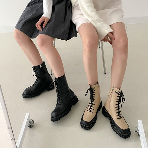 女裝  時尚  女鞋  女鞋  腳踝  靴子  成年女人  成年女人  女裝  女人