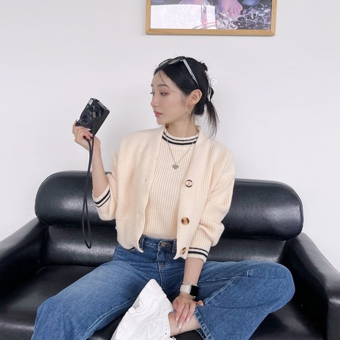 針織開襟衫 開襟衫套裝 V 領開襟衫 背心套裝 掛脖背心 針織套裝 針織外觀 針織協調 寬鬆開襟衫 長袖開襟衫
