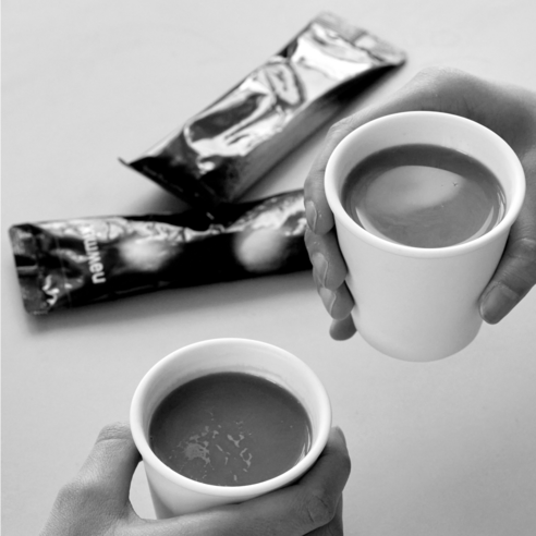 작은 행복을 선사하는 커피