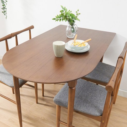 당신의 공간에 온기를 불어넣다: 헤즈로 에덴 반원형 식탁 월넛식탁