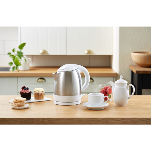 주방의 품격을 높이는 테팔 콤팩트 무선주전자, 지금 바로 만나보세요!