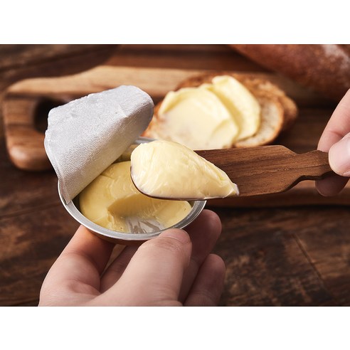 미식가를 사로잡는 황홀한 풍미, 이즈니 버터컵으로 일상을 특별하게