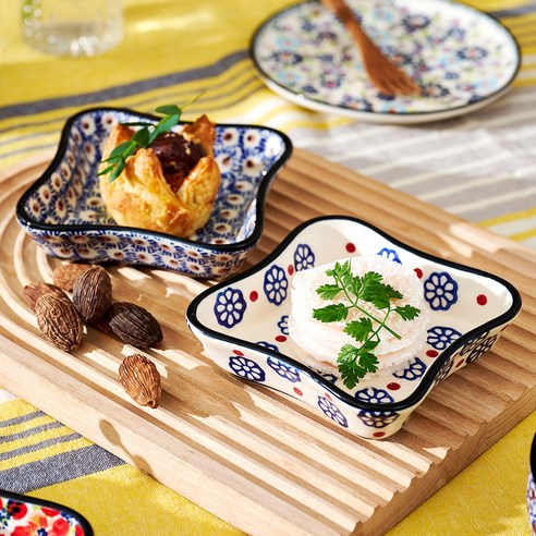 주방에 예술을 더하다, 파뷔에 잘리피에 네이비 포인트 사각 찬기 세트