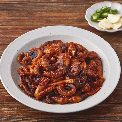 매혹적인 붉은 유혹, 얼짱쭈꾸미 덜매운맛으로 미식의 세계를 탐험하다