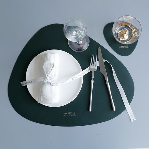 러빙랩 몽블랑 페블 가죽질감 방수 테이블매트 2p + 코스터 2p 세트, 그린, 매트(45 x 36.8 cm), 코스터(12.5 x 11.5 cm)