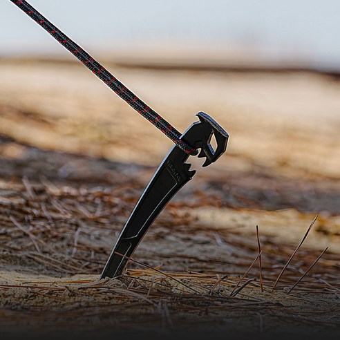 스타일에 자신감을 더하는 필수 패션 아이템, 카즈미 베놈 단조팩