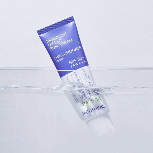 답답함 없이 촉촉하게! 메디힐 수분 선크림으로 자외선 차단과 피부 보습을 한번에!