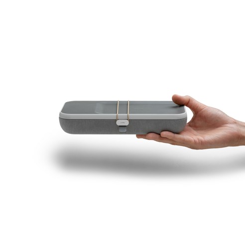 데스크와 침실을 정리하고 기기를 무선으로 충전하는 최고의 솔루션