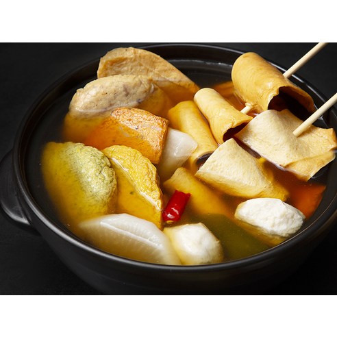 해산물의 풍부한 맛이 담긴 다양한 어묵류로 구성된 명품 어묵 선물세트