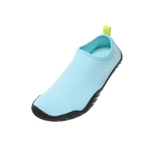 아이의 안전과 편안함을 책임지는 여름철 물놀이 필수템