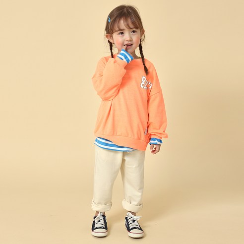 孩子們  時尚  男孩  女孩  常見  服裝  上衣  下裝  褲子  套裝